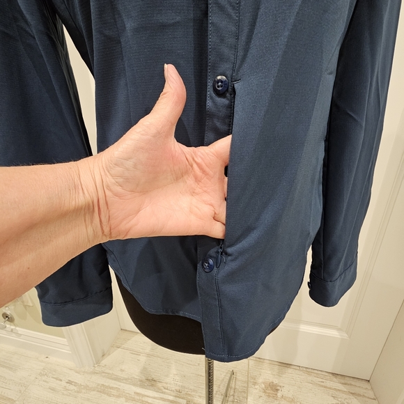 REI Women's Hiking shirt - Picture 14 of 14